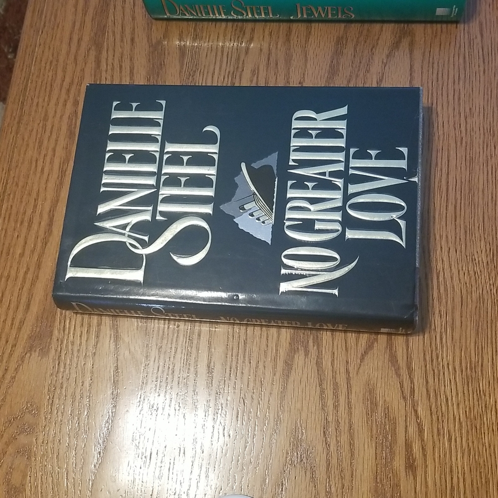 Danielle Steele No Greater Love (Hardcover) Book